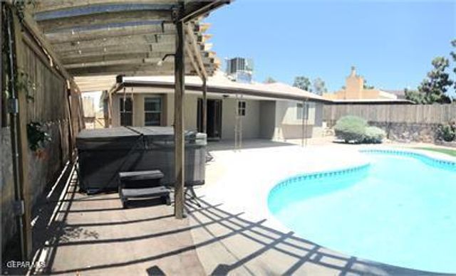 12146 tree quail Court, El Paso, TX 79936