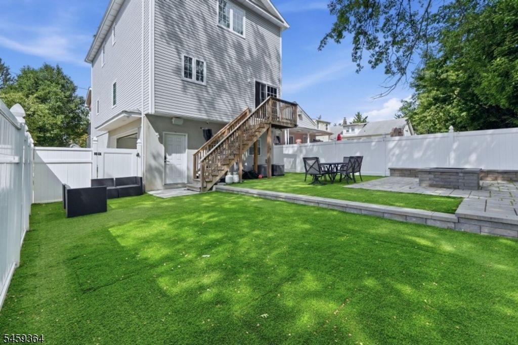 38 Center St, Belleville Twp., NJ 07109 — photo 4