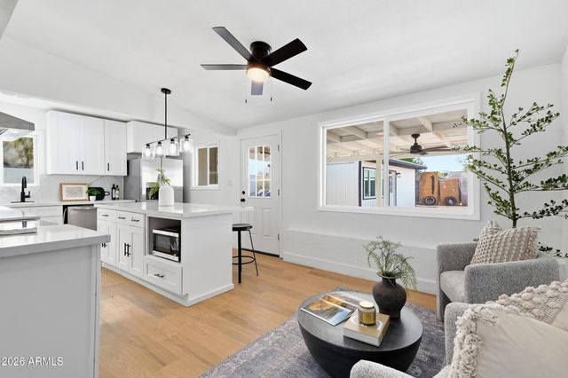 1433 E PORTLAND Street, Phoenix, AZ 85006