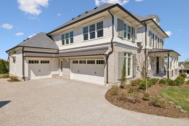 9282 Double Run Ct, College Grove, TN 37046