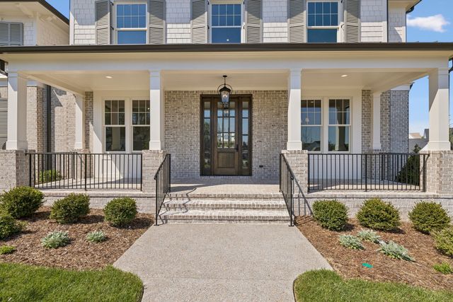 9282 Double Run Ct, College Grove, TN 37046