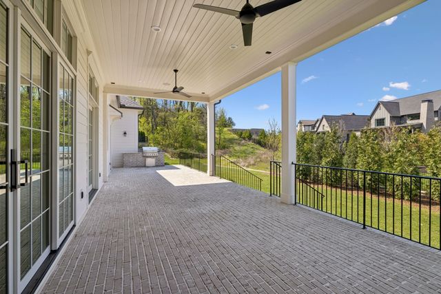 9282 Double Run Ct, College Grove, TN 37046