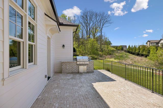 9282 Double Run Ct, College Grove, TN 37046