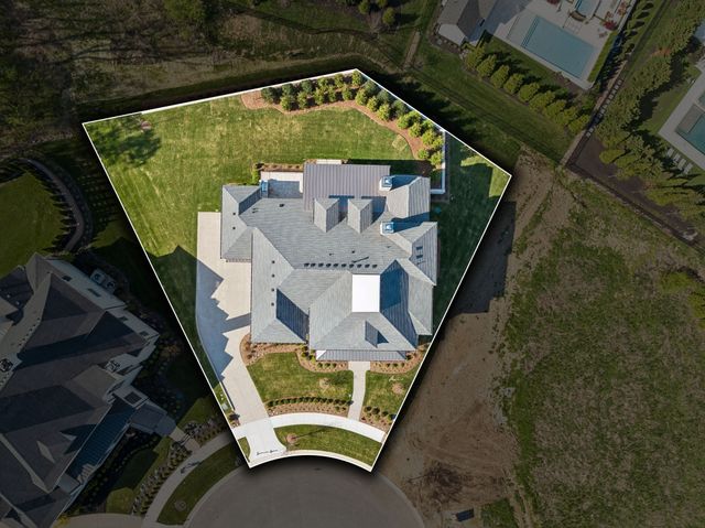 9282 Double Run Ct, College Grove, TN 37046