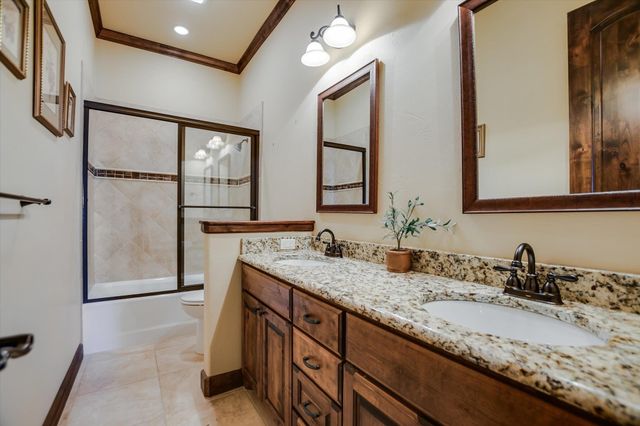 406 Cielo CIR, Marble Falls, TX 78654