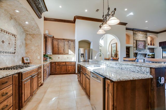 406 Cielo CIR, Marble Falls, TX 78654