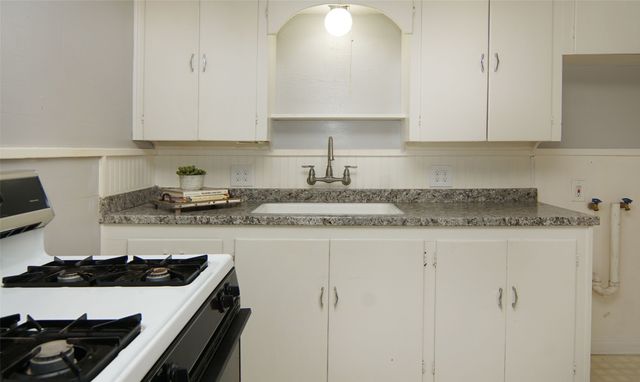 910 Liberty Street, Weatherford, TX 76086