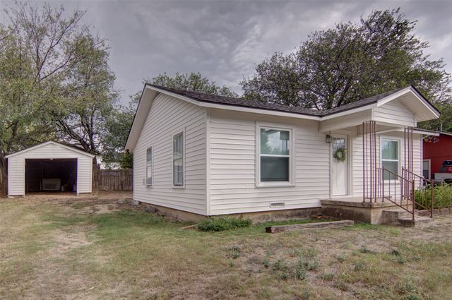 910 Liberty Street, Weatherford, TX 76086