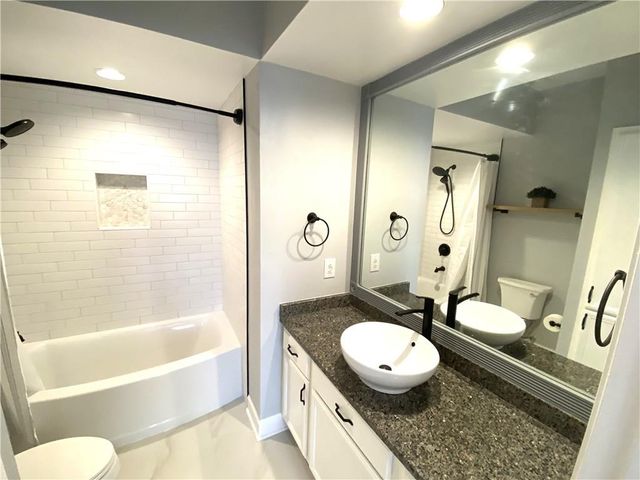 3777 Peachtree Road NE 1517, Atlanta, GA 30319