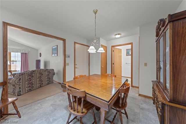 1450 Cove Street NW, Uniontown, OH 44685