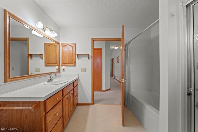 1450 Cove Street NW, Uniontown, OH 44685