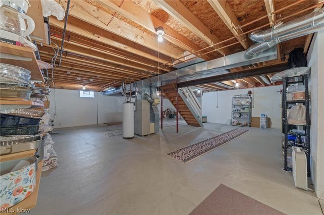 1450 Cove Street NW, Uniontown, OH 44685