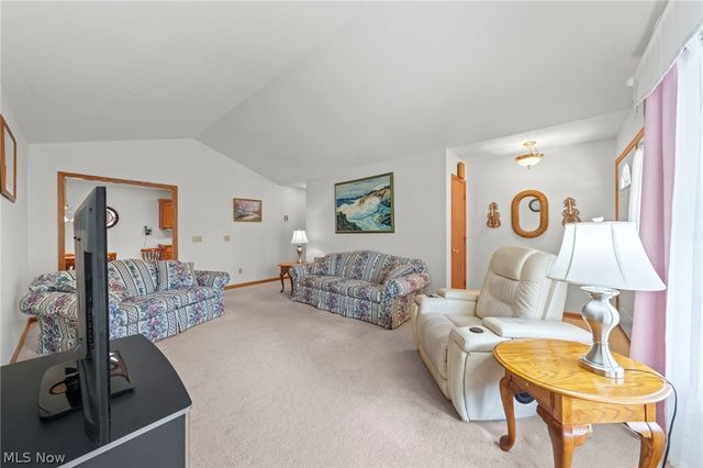 1450 Cove Street NW, Uniontown, OH 44685