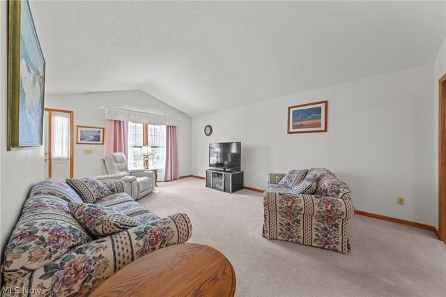 1450 Cove Street NW, Uniontown, OH 44685