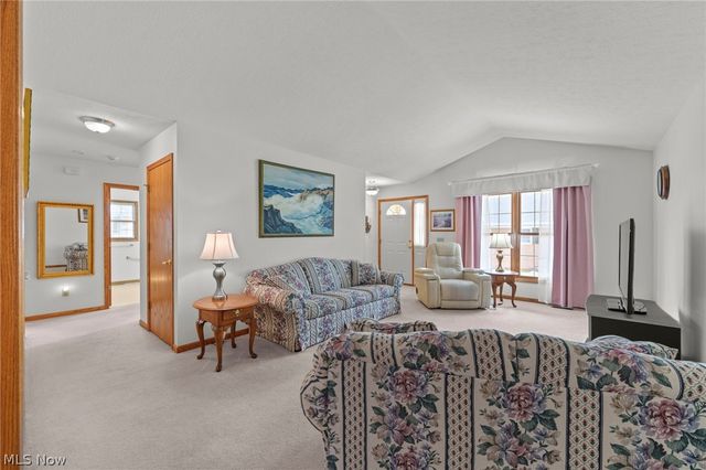 1450 Cove Street NW, Uniontown, OH 44685