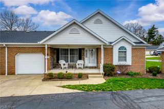 1450 Cove Street NW, Uniontown, OH 44685