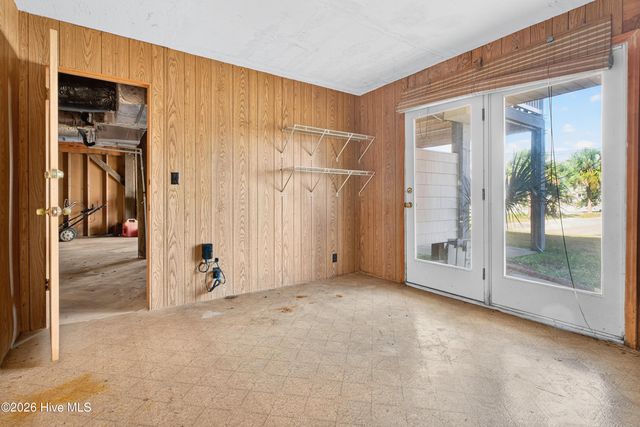 189 E Second Street, Ocean Isle Beach, NC 28469