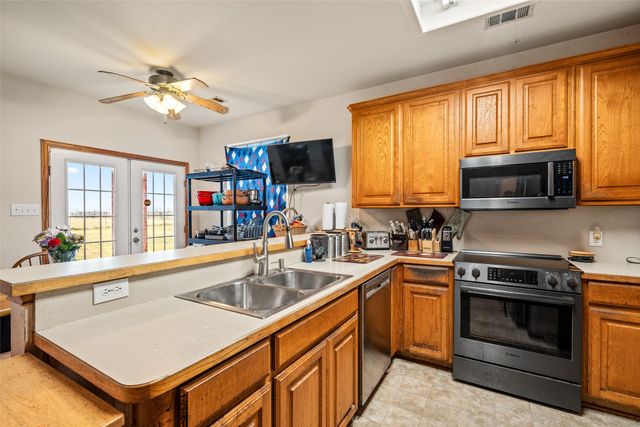 10903 Jackson Road, Krum, TX 76249