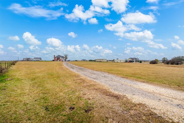 10903 Jackson Road, Krum, TX 76249