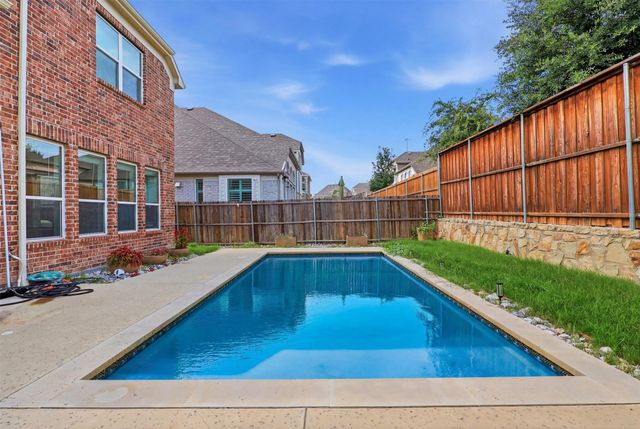 344 Birchwood Way, Irving, TX 75063
