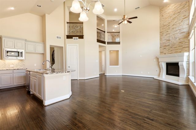 344 Birchwood Way, Irving, TX 75063
