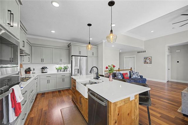 3611 Prairie Clover Court, Lawrence, KS 66049