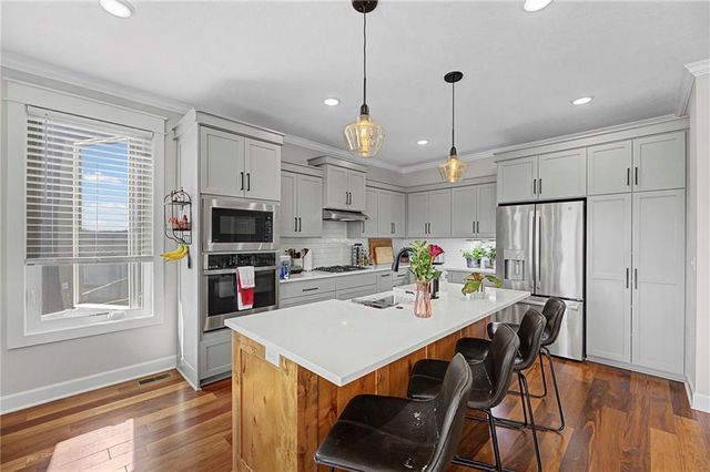 3611 Prairie Clover Court, Lawrence, KS 66049