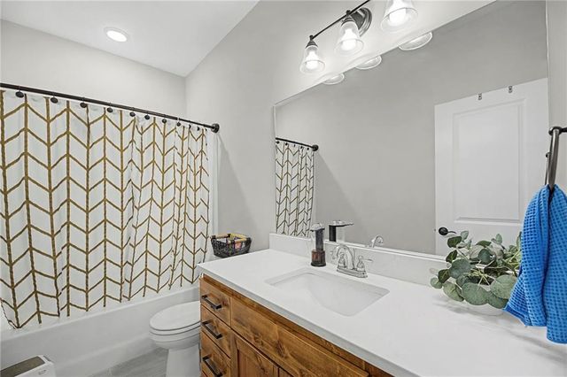 3611 Prairie Clover Court, Lawrence, KS 66049