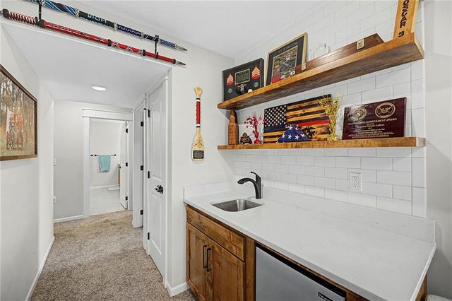 3611 Prairie Clover Court, Lawrence, KS 66049