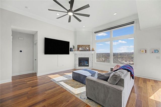 3611 Prairie Clover Court, Lawrence, KS 66049