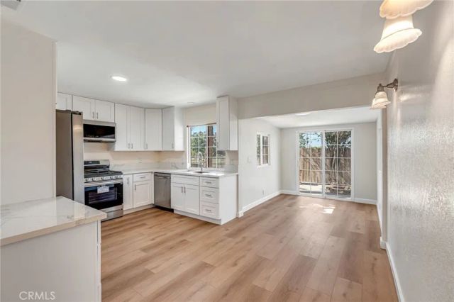 1077 Westpark, Corona, CA 92882