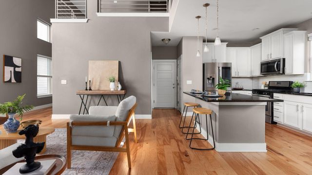 5910 Swayden LN, Austin, TX 78745