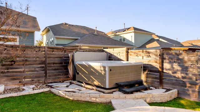 5910 Swayden LN, Austin, TX 78745