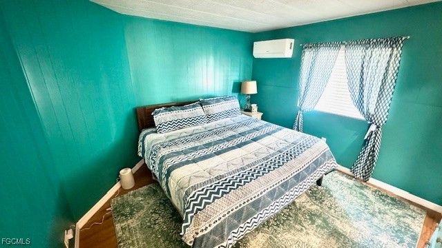 5525 Ben Franklin LN, North Fort Myers, FL 33917