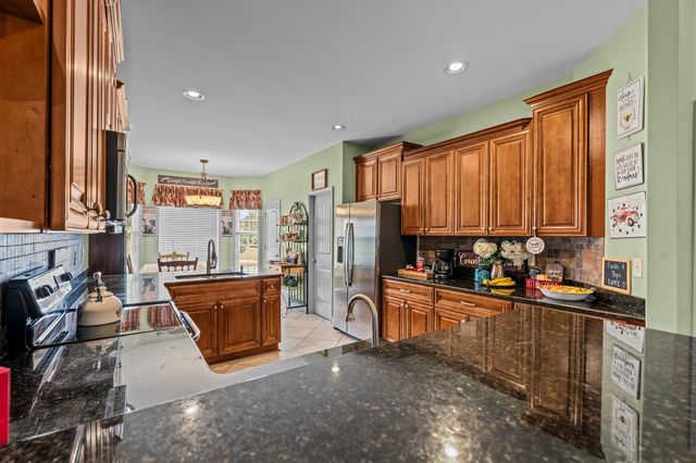 515 S Fredrick Way, Boiling Springs, SC 29316