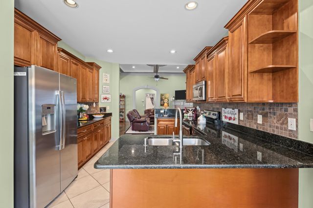 515 S Fredrick Way, Boiling Springs, SC 29316