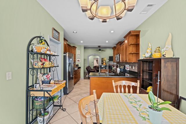 515 S Fredrick Way, Boiling Springs, SC 29316