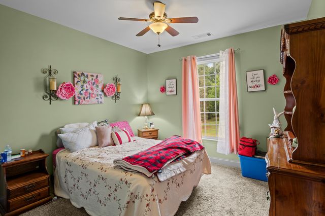 515 S Fredrick Way, Boiling Springs, SC 29316