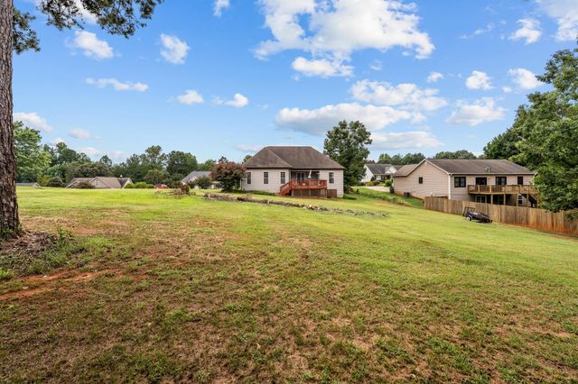 515 S Fredrick Way, Boiling Springs, SC 29316