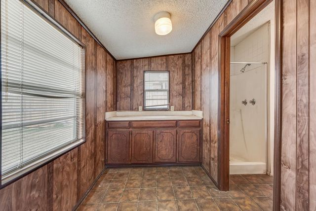 932 Cook Street, Mansfield, TX 76065