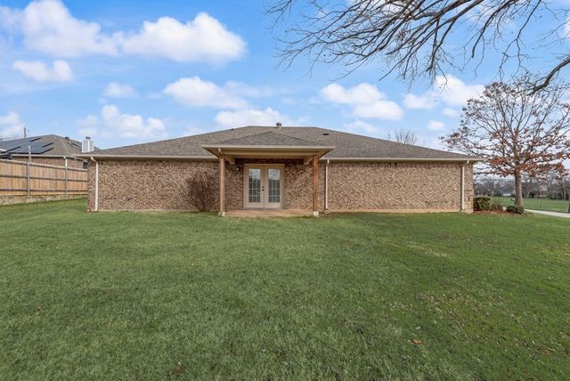 932 Cook Street, Mansfield, TX 76065