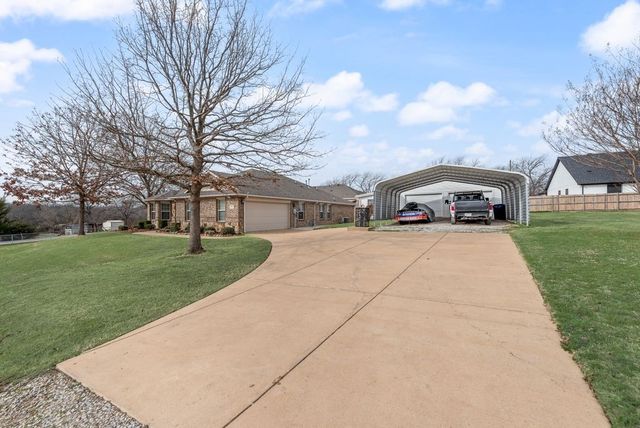 932 Cook Street, Mansfield, TX 76065