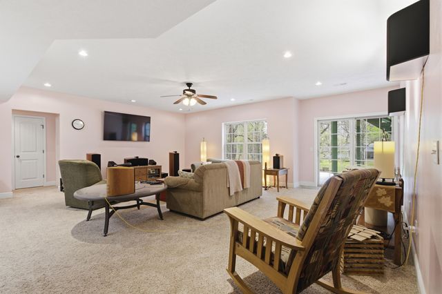 5618 E Pearson Parkway, Strafford, MO 65757