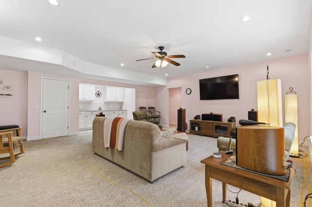 5618 E Pearson Parkway, Strafford, MO 65757