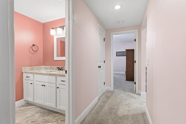 5618 E Pearson Parkway, Strafford, MO 65757