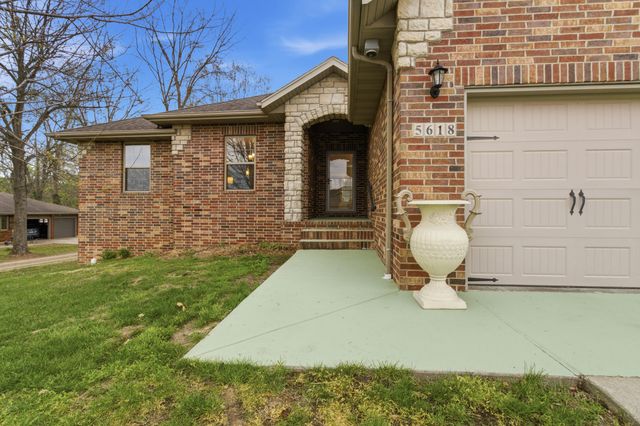 5618 E Pearson Parkway, Strafford, MO 65757