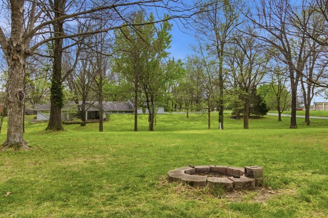 5618 E Pearson Parkway, Strafford, MO 65757