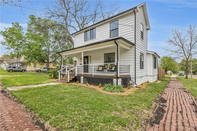 800 Pacific Avenue, Osawatomie, KS 66064