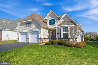 46 MULBERRY DR, Manahawkin, NJ 08050
