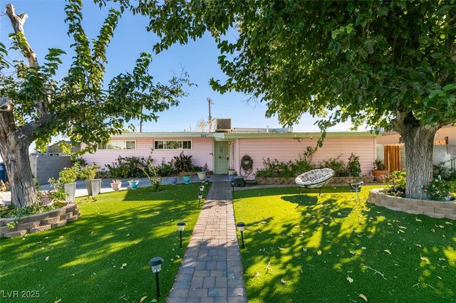 700 North 14th Street, Las Vegas, NV 89101